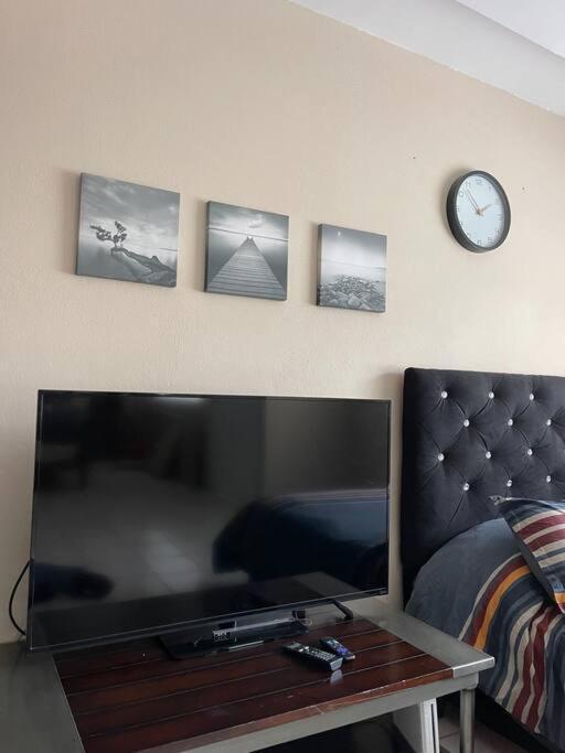 Otay Studio Great Patio Near Otay Crossing & Airport 티후아나 외부 사진